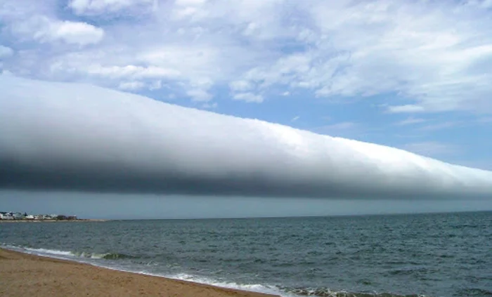 Thunderstorm collar or celestial tsunami - Kirillovka, Weather, Tsunami, Video, Longpost