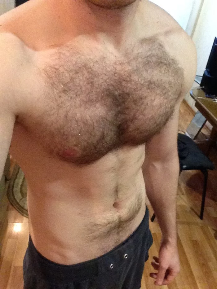 Challenge from the male half of pikabu - NSFW, My, Homemade, Selfie, Photo on sneaker, Playgirl, Hairiness, beauty, Guys, Men, Torso