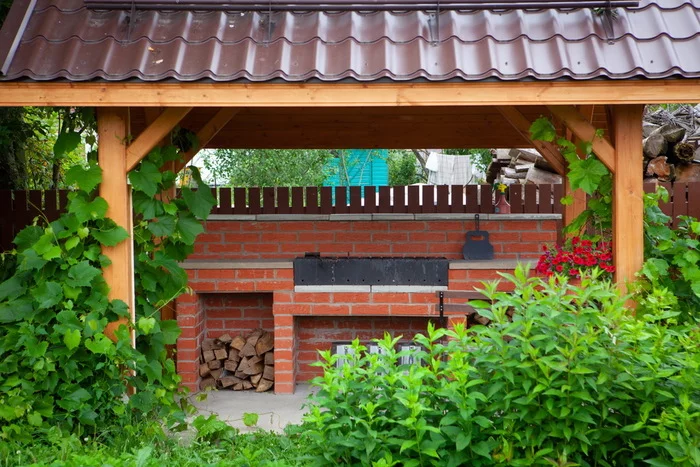 Grill canopy, brick table and how to light coals using starters - My, Brazier, Dacha, Village, Video, Longpost, Shed