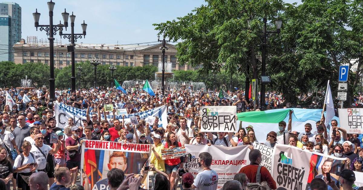 Митинг в хабаровске сми. Хабаровск митинги 2020. Протесты в Хабаровске Фургал. Протесты в Хабаровске 2020. Митинги за Фургала в Хабаровске.