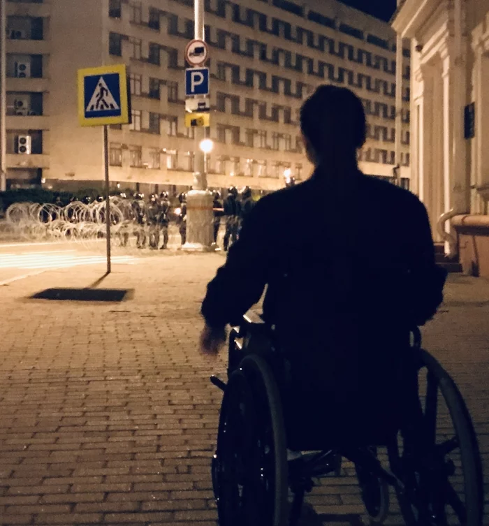 Face to face - My, Protest, Riot police, Barbed wire, Elections, Republic of Belarus, Protests in Belarus, Disabled carriage, Politics