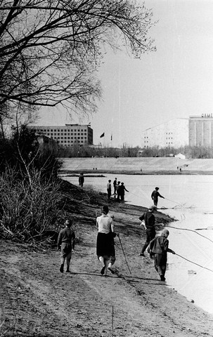 A park. Bridge over Ishim. Fishing. May 2, 1965, Tselinograd, Kazakhstan. USSR - My, Tselinograd, Astana, Nur-Sultan, Kazakhstan, Imams, Longpost, the USSR, Story