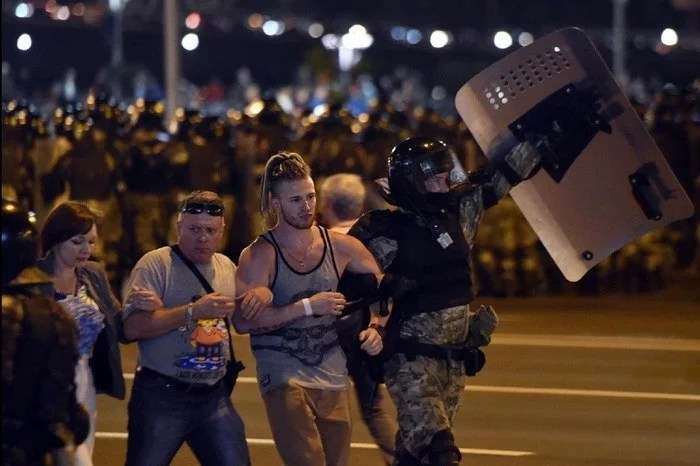 This reminds me of something - Republic of Belarus, Politics, Riot police, Shield, Protests in Belarus