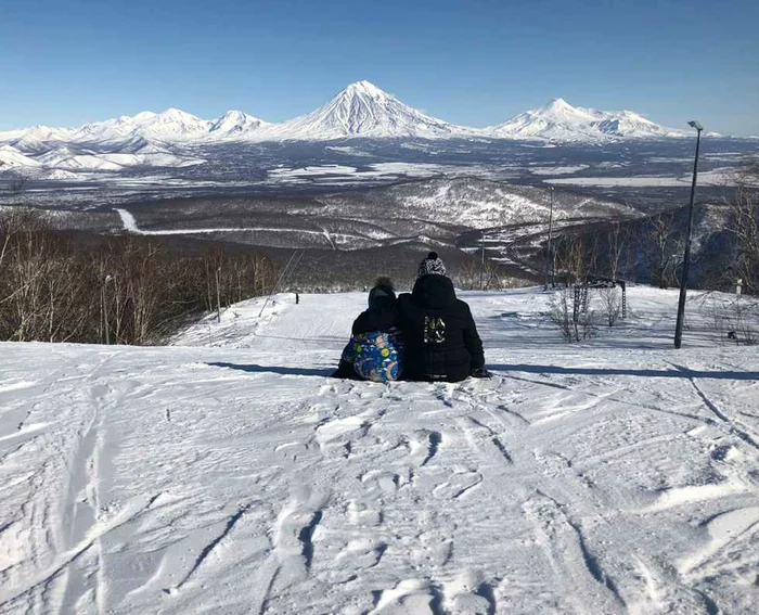 Winter is coming, Kamchatka is waiting for you - My, Kamchatka, Volcano, Skis, Snowboard, beauty