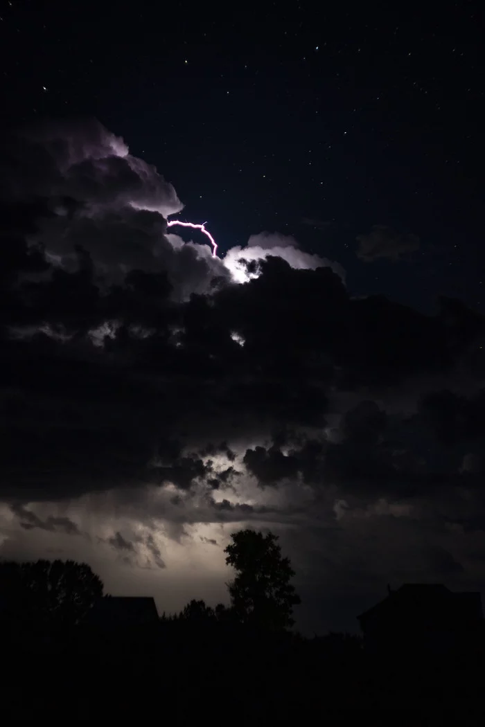 Thunderstorm cell post - My, Thunderstorm, The clouds, Lightning, Longpost