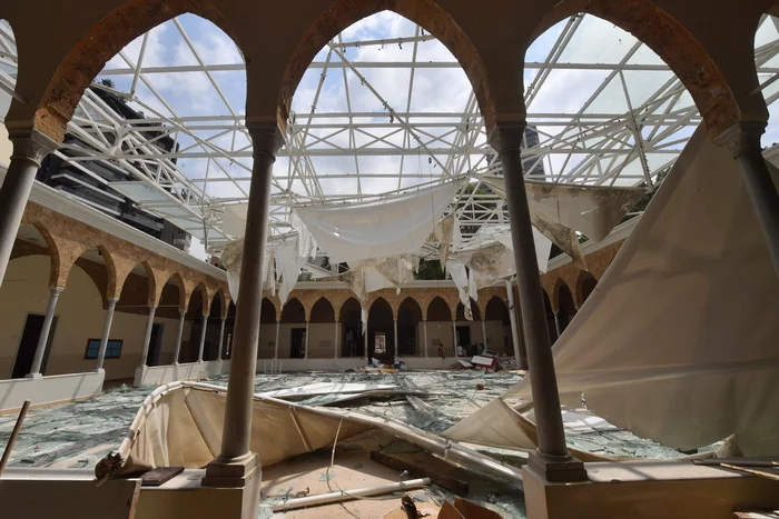 Последствия взрыва в Бейруте глазами российских спасателей Спасатели, МЧС, Ливан, Бейрут, Длиннопост