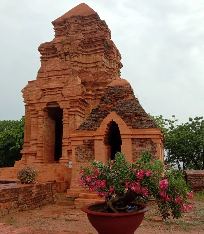 Cham towers of Poshany (Poshanu). - My, Vietnam, Travels, Asia, Architecture, , Longpost