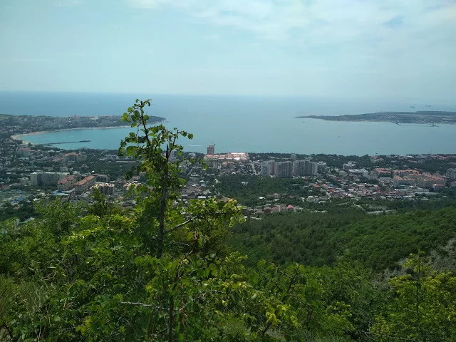 Climbing Mount Gelendzhik | Part 1 | July 16, 2020 - My, Gelendzhik, Youtube, Video blog, Video review, Youtuber, Bay, Sea, Black Sea, Краснодарский Край, Summer, Vertical video, Travels, Travel planning, Life stories, Real life story, First person, The mountains, Heat, Video