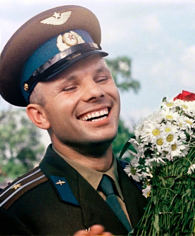 What is the feat of Gagarin - Yuri Gagarin, The photo, Feat, Life stories, Students, Космонавты