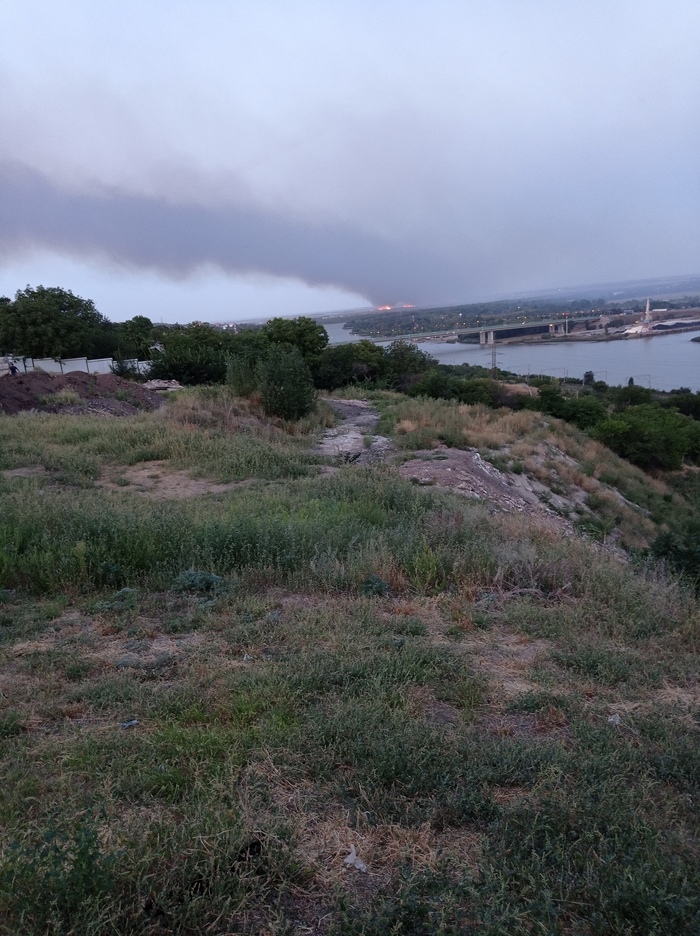 А в Ростове горят костры рябин