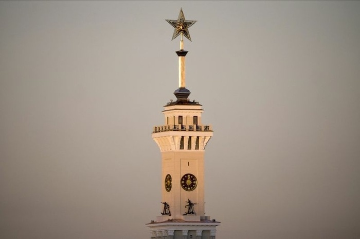 Где можно припарковать машину у ленинградского вокзала. Смотреть фото Где можно припарковать машину у ленинградского вокзала. Смотреть картинку Где можно припарковать машину у ленинградского вокзала. Картинка про Где можно припарковать машину у ленинградского вокзала. Фото Где можно припарковать машину у ленинградского вокзала