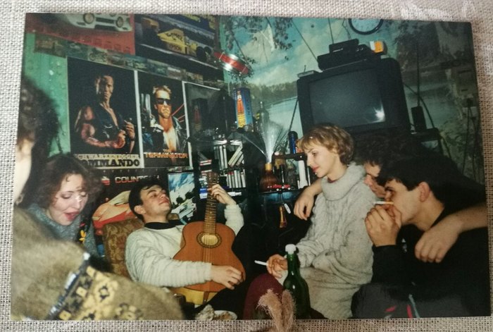 Èíòåðåñíûå ôîòîãðàôèè 90 -õ (÷àñòü 28) 90-å, Äåòñòâî 90-õ, Íîñòàëüãèÿ, Ôîòîãðàôèÿ, Ýïîõà, Áåðåçîâñêèé, Áîðèñ Åëüöèí, Çíàìåíèòîñòè, Þðèé Õîé, Ñåêòîð ãàçà, Êàøïèðîâñêèé, Âëàäèìèð Òóð÷èíñêèé, Íàòàëüÿ Âåòëèöêàÿ, Äìèòðèé Ìàëèêîâ, Ïîäáîðêà, Ìîñêâà, Ðîññèÿ, Äìèòðèé Íàãèåâ, Red Hot Chili Peppers, Äëèííîïîñò