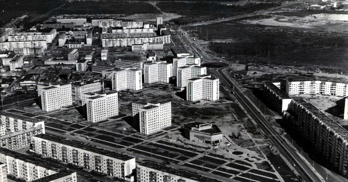 2 города советский. Сургут 1960. Сургут 1960 старый Сургут. Сургут в 1960 году. Город Сургут 80 годы.