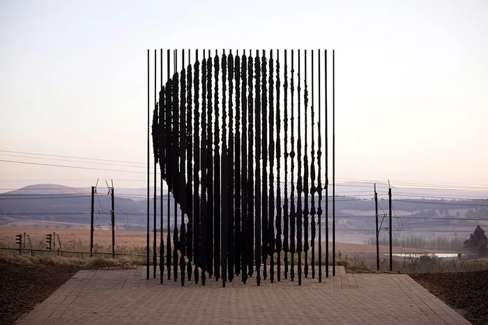 Long way to freedom - Africa, South Africa, Nelson Mandela, Monument, The statue, Sculpture, Monument, Politics