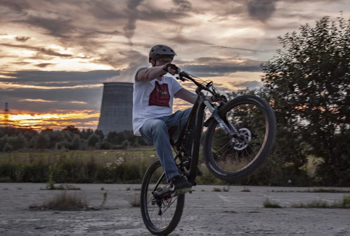 As much as I can) - My, Willie, A bike, Sunset