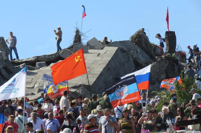 Saur-Mogila remembers the battles of the Great Patriotic War and the battles of 2014 - Memory, The Great Patriotic War, Saur-Mogila, Longpost, Negative, DPR, War