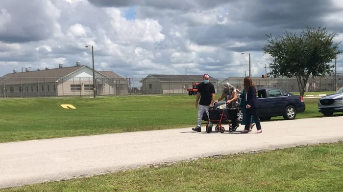 Мужчина 37 лет отсидел в тюрьме за преступление, которого не совершал США, Флорида, Ошибка, Заключенные, Ложное обвинение, Тюрьма, Видео, Длиннопост Мужчина 37 лет отсидел в тюрьме за преступление, которого не совершал США, Флорида, Ошибка, Заключенные, Ложное обвинение, Тюрьма, Видео, Длиннопост