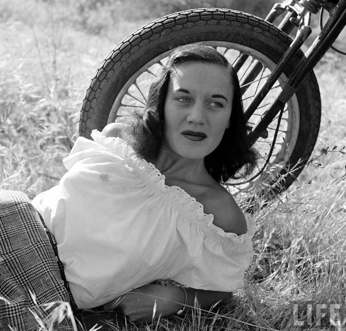 Bike Girls by Loomis Dean for LIFE Magazine, 1949 - The photo, Girls, 1940, Moto, Longpost