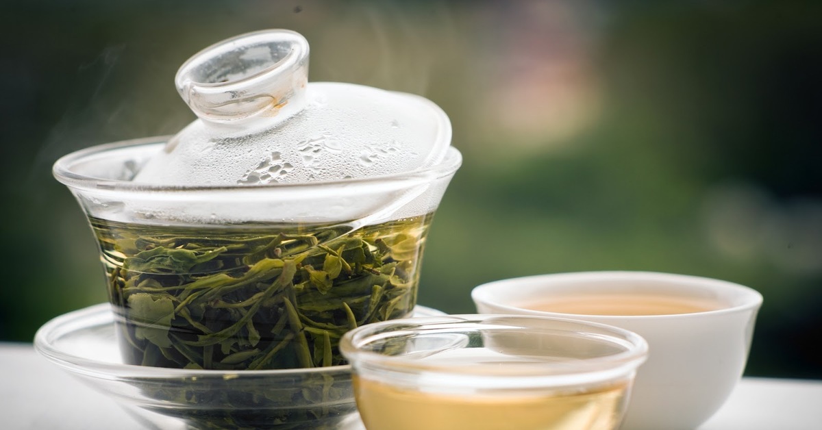 Вред китайского чая. Улун Тархун. Молочный улун чайная церемония. Чай улун заварка. Чай молочный улун это зеленый чай.