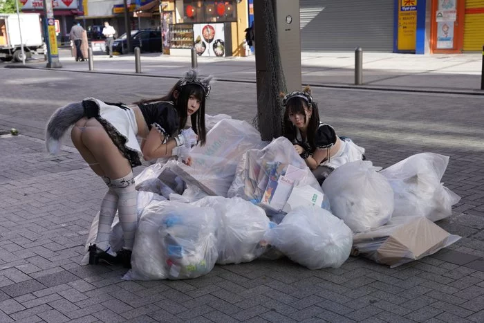 Lure for the Cleansman - NSFW, Girls, Bags, Garbage, Tail, Asian