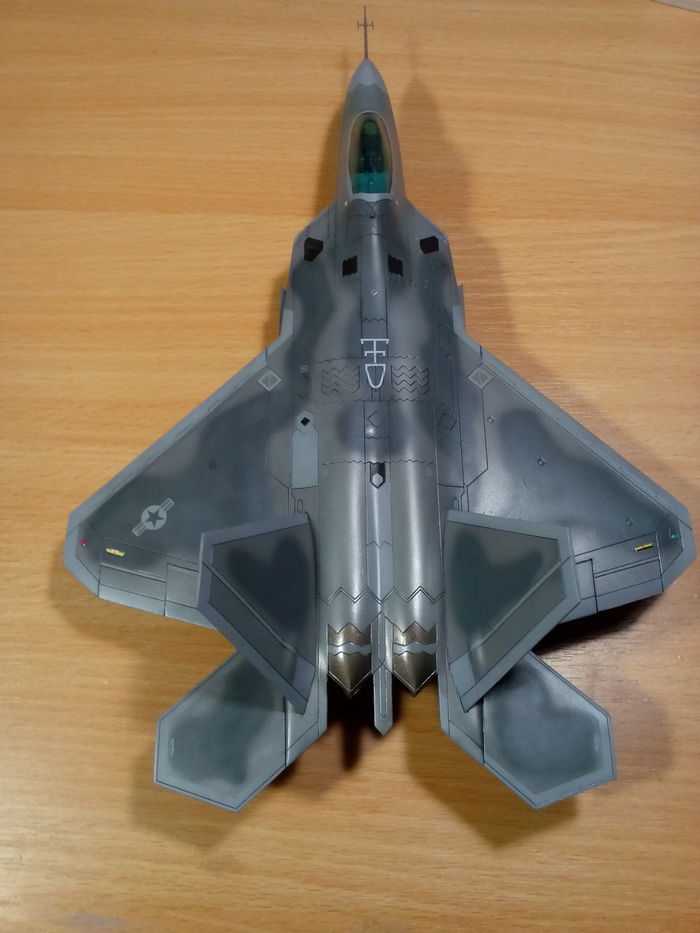 Lockheed-Martin F-22A Raptor, Hobby Boss, 1/72. Çàìåòêè ïî ñáîðêå Ñòåíäîâûé ìîäåëèçì, Ñáîðíàÿ ìîäåëü, Õîááè, Ñáîðêà, Àýðîãðàôèÿ, Ðóêîäåëèå ñ ïðîöåññîì, Àâèàöèÿ, Èñòðåáèòåëü, Äëèííîïîñò