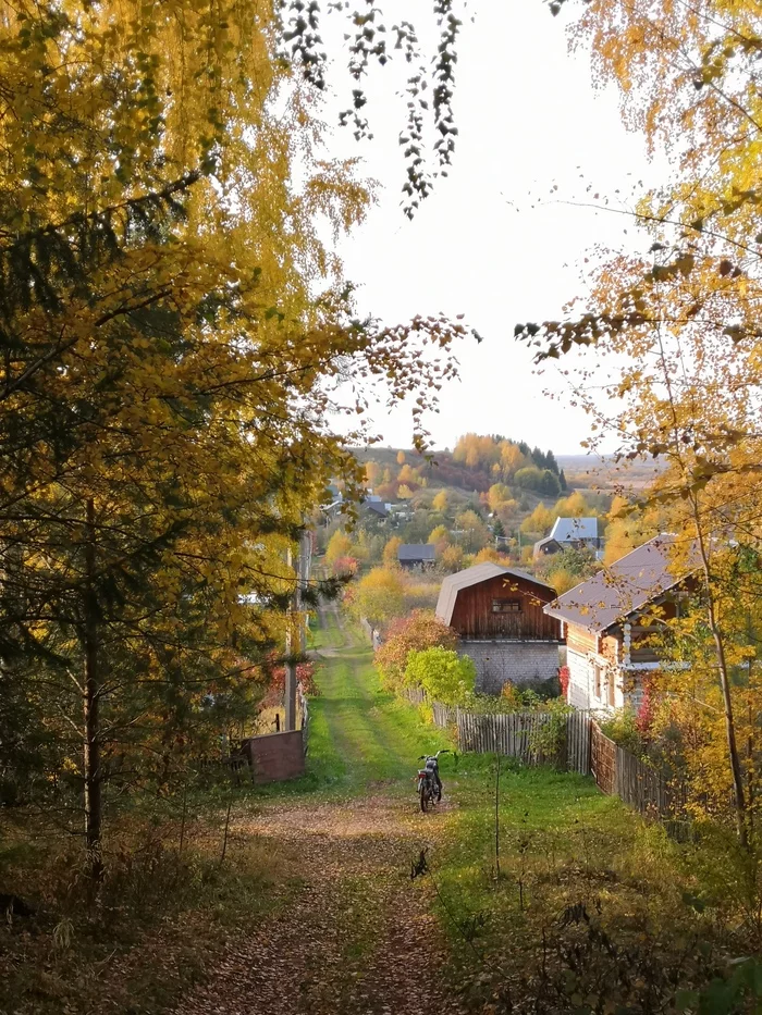 By motorcycle, on country roads (Kirov region) - My, The photo, Autumn, Village, Moto, Kirov region