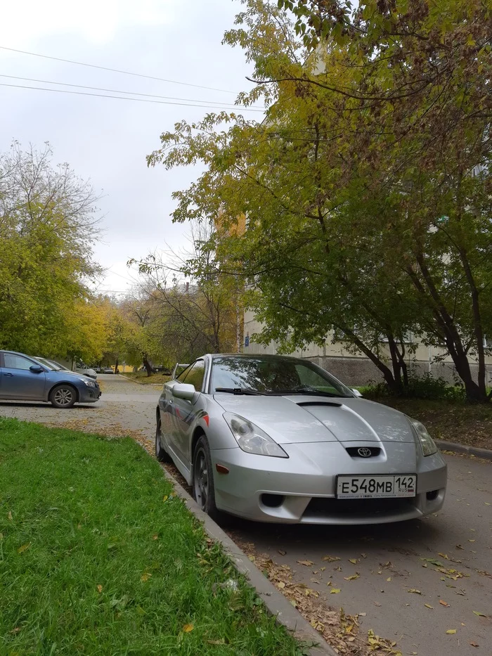 Car... - My, Novosibirsk, Mobile photography, Autumn, Car, The photo, Auto