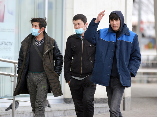 «Ханов меняли на раз-два»: московским киргизам нравится майдан