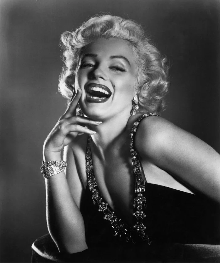 Photographer Frank Povolny (XXIII) “Magnificent Marilyn” series - episode 262 - Cycle, Gorgeous, Marilyn Monroe, Beautiful girl, Actors and actresses, Celebrities, Blonde, Longpost, 50th, 20th century, The photo, Black and white photo