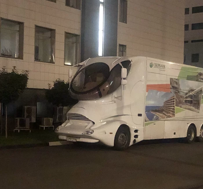 А я все думал, кого он мне напоминает - Сбербанк, Кот, Мемы