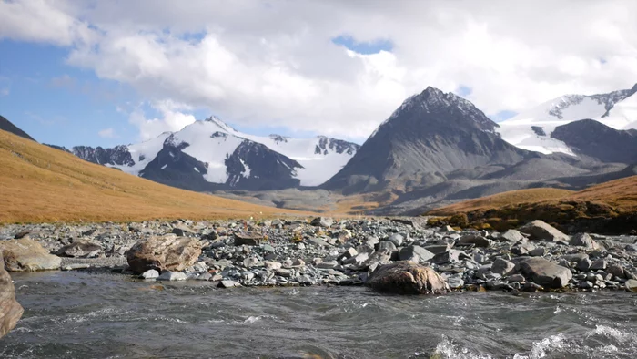 Mountain Altai. Hiking along the Tekelu Valley to Akkem - My, Altai Republic, Lake Akkem, Tourism, Mountain tourism, Hiking, Hike, The mountains, Travel across Russia, Video, Longpost