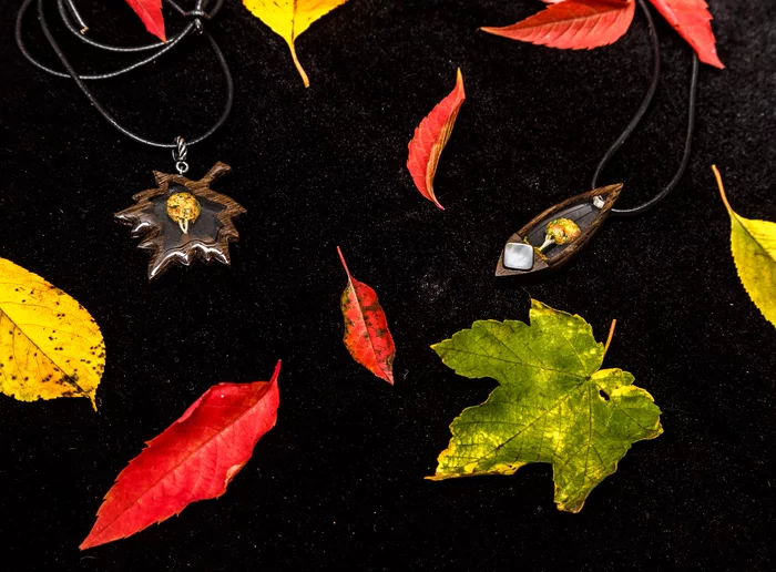 Autumn in life, autumn in the soul, autumn in creativity - My, All beaver, Autumn, Needlework without process, Epoxy resin jewelry, Longpost, Decoration, Wood products