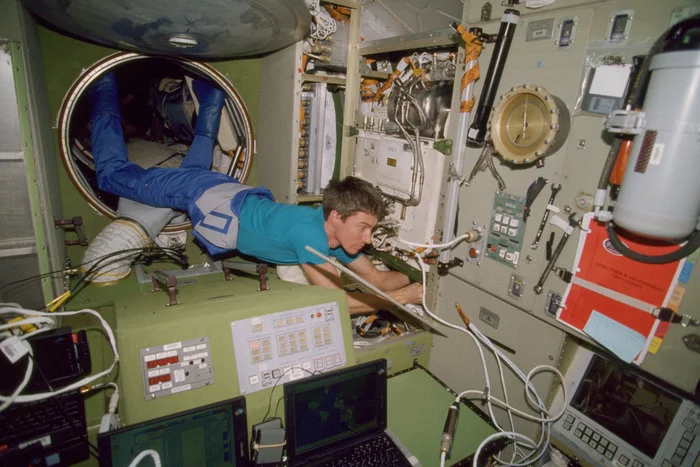 20-летний юбилей экспедиции МКС-1 МКС, Космос, Юбилей, Длиннопост
