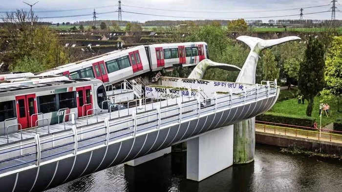 Subway accident in Holland - My, Metro, Netherlands (Holland), Longpost