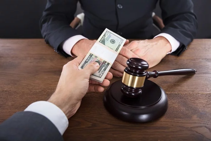 Why are bribes not accepted in US Federal Courts? - My, Court, USA, Bribe, Legal stories, Referee