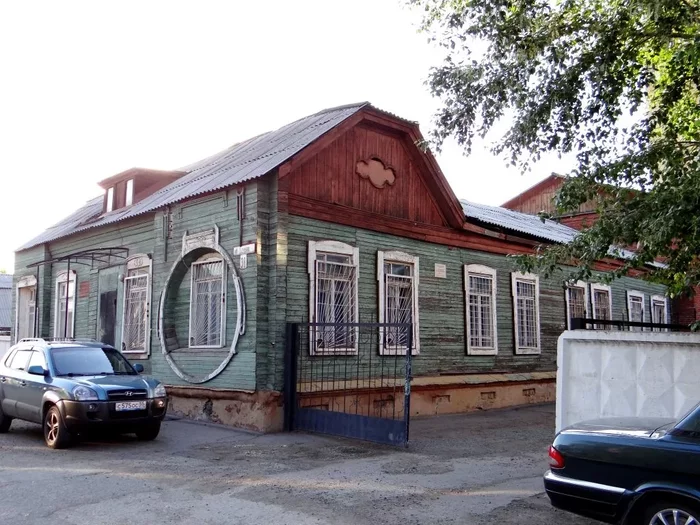 Reply to the post “Omsk. Wooden architecture - Omsk, Window, Wooden house, Wooden architecture, Hay, Reply to post, Longpost