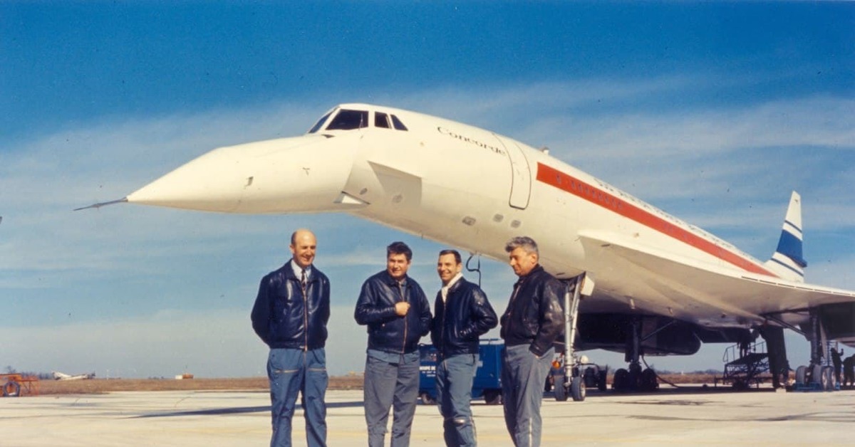 В каком году состоялся 1 полет. Конкорд 1969. Конкорд самолет 1992. Конкорд первый полет. Экипаж 1979 Конкорд.