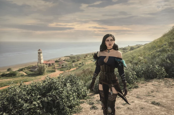 Cosplay of Yennefer of Vengerberg (a powerful sorceress and Geralt's lover). Cosplayer and costume Eric Nightingale. Ph Andrey Rezun - Cosplay, Witcher, The Witcher 3: Wild Hunt, Yennefer, CD Projekt, Longpost