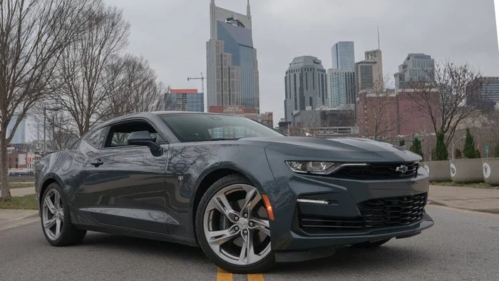 Chevrolet Camaro которому не стоит парковаться в лесу - Моё, Автовинил, Детейлинг, Оклейка авто, Пленка, Авто, Стайлинг, Камуфляж, Chevrolet, Chevrolet Camaro, Длиннопост