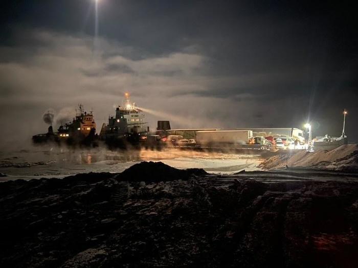 Last ferry! - Yakutia, Crossing, Yakutsk, Bridge, Video, Longpost, Winter road