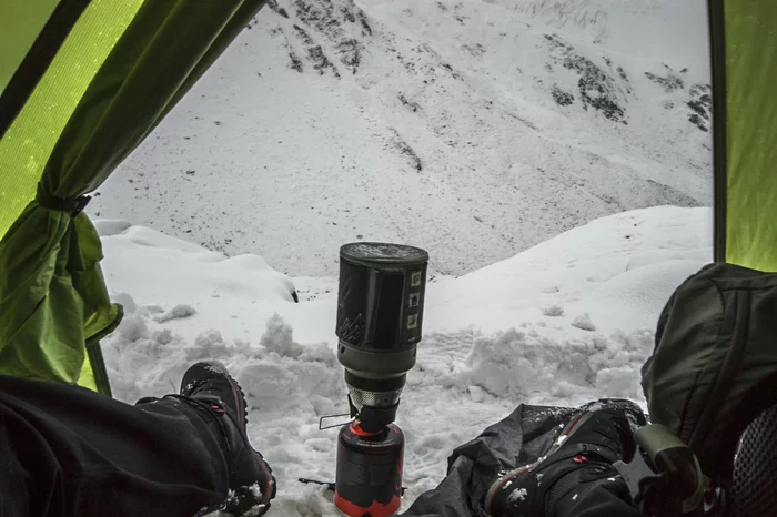 Reply to the post “Window into winter right before washing” - My, Snow, The mountains, Mountain tourism, Mountaineering, The photo, Reply to post