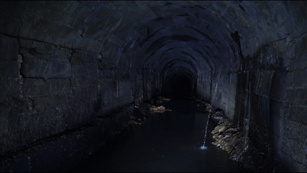 "Бесконечный" Нашли в зимнем лесу подземный тоннель — шли 3 часа, а он всё не кончался... Заброшенное, Тоннель, Урал, Гифка, Длиннопост
