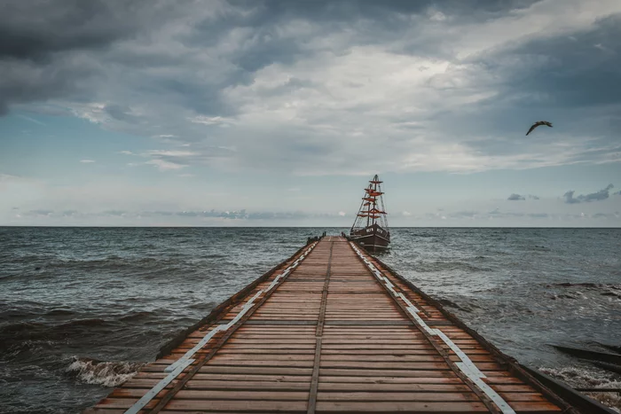 On the shore of the Black Sea - My, Atmospheric, Black Sea, Ship, The photo