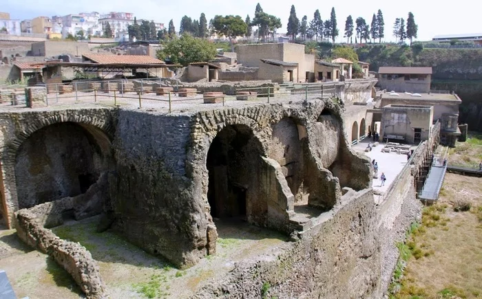 The death of Pompeii, part two. Excavations - My, Story, Pompeii, Herculaneum, Vesuvius, Volcano, Eruption, Archeology, Italy, Video, Longpost