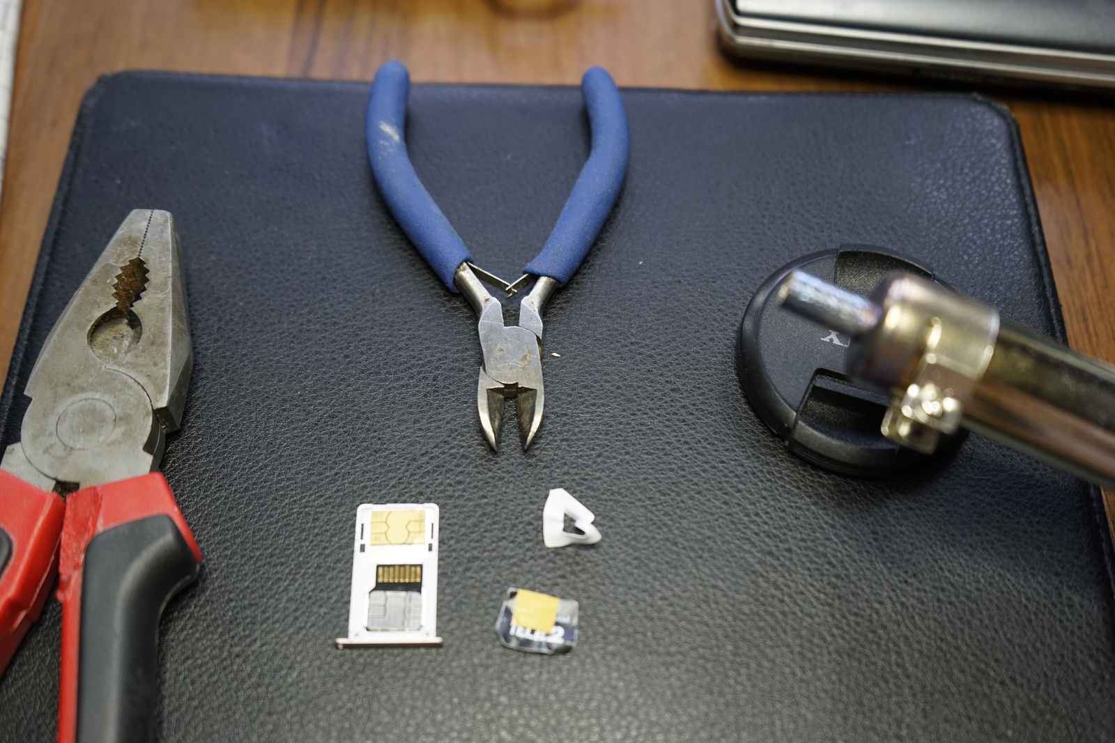 How to cram the non-pushable, or two SIM cards + a memory card in two slots. part 2 - My, My, SIM card, Rukozhop, Xiaomi redmi Note 3 PRO, Soldering iron, Pliers, Longpost