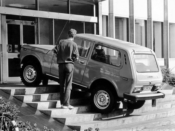 So that's where he got his inspiration from... - Steps, entrance, Toyota Land Cruiser, Niva, Advertising, In contact with, Story