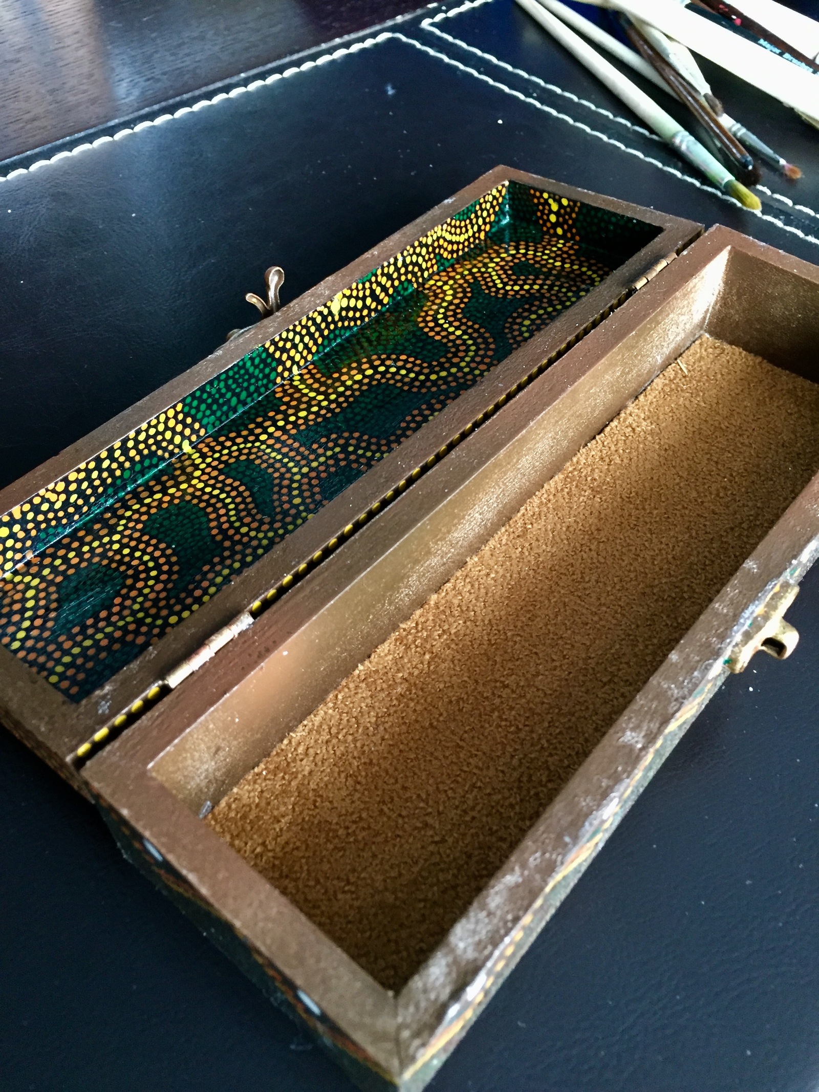 Box for brushes. - My, Acrylic, Lizard, Aborigines, Casket, Longpost