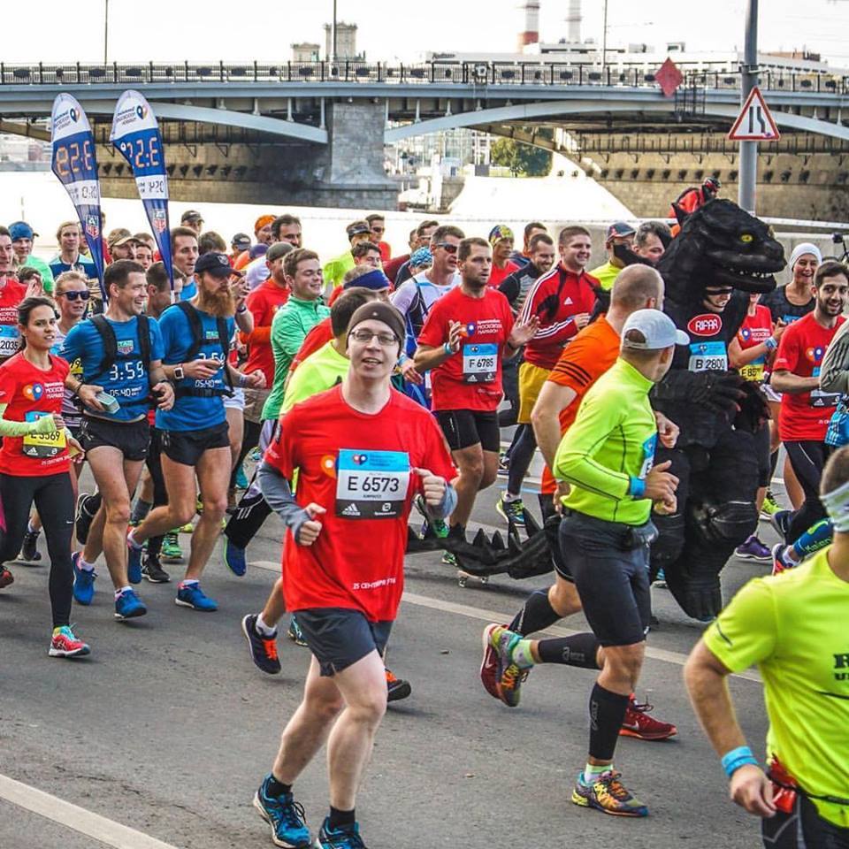 Godzilla at Moscow Marathon 2016 - POV - Moscow Marathon, Godzilla, Triathlon, Longpost