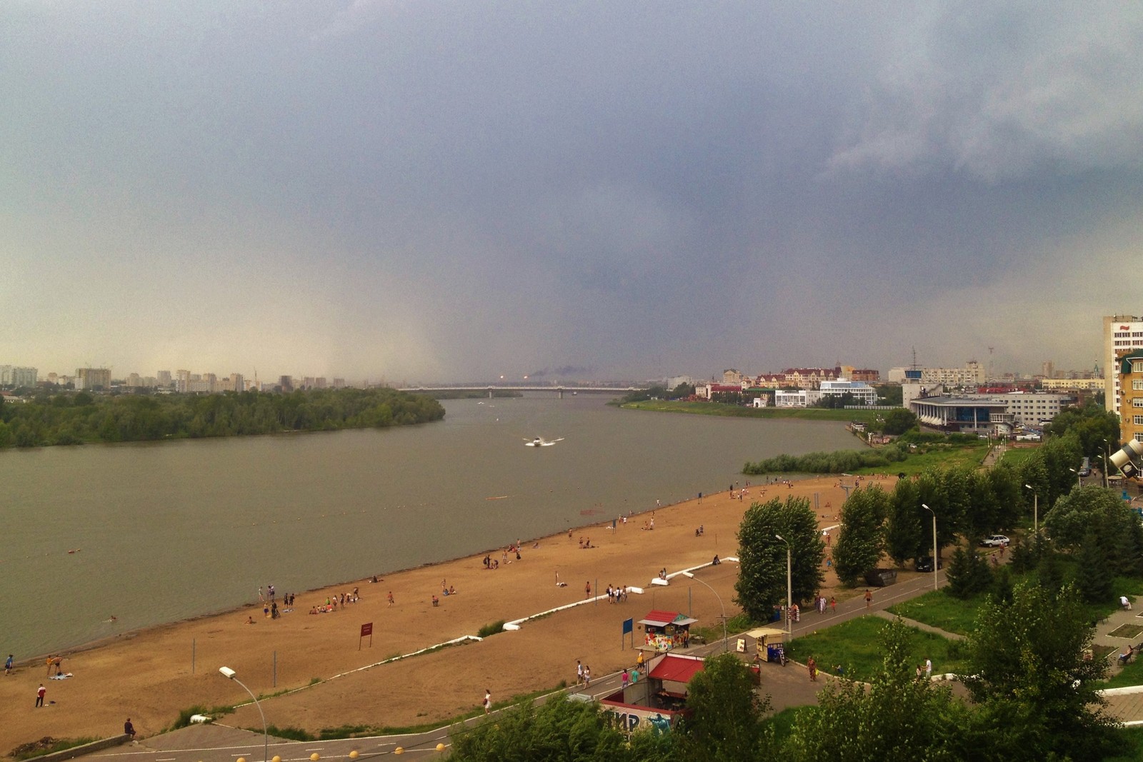 I've been living with this view for 15 years, and I still can't stop looking at it. - My, Omsk, Irtysh, Embankment, View from the balcony, Seasons, Russia, Beach, Snow, Longpost