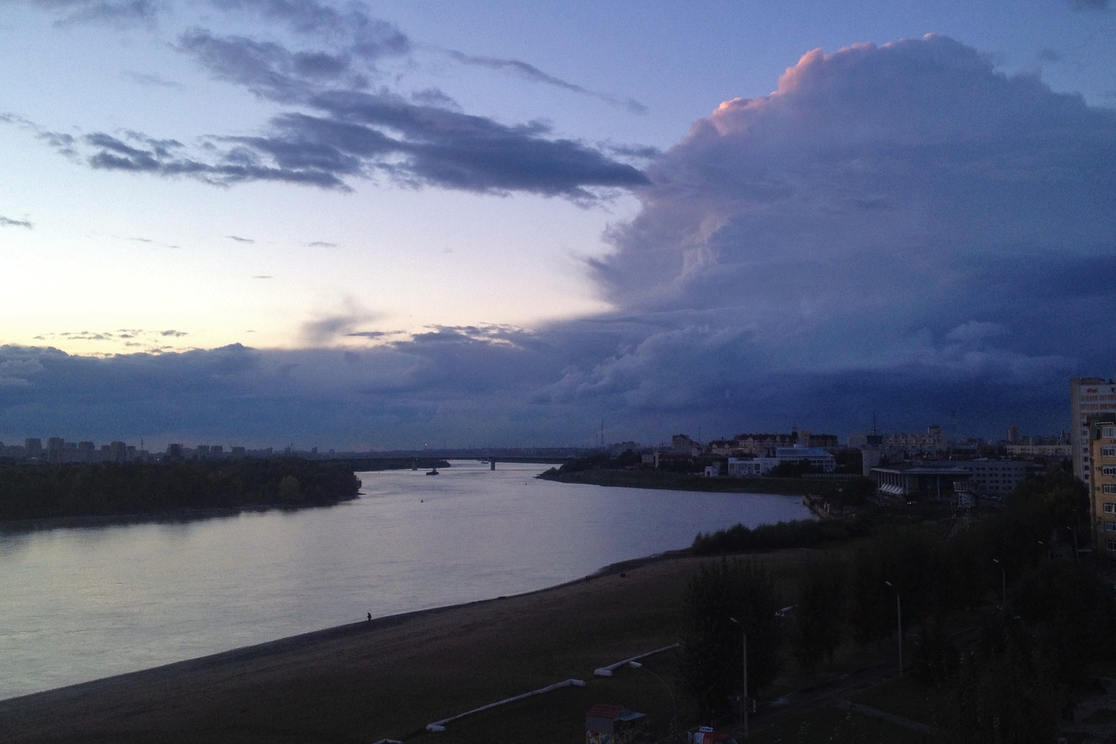 I've been living with this view for 15 years, and I still can't stop looking at it. - My, Omsk, Irtysh, Embankment, View from the balcony, Seasons, Russia, Beach, Snow, Longpost